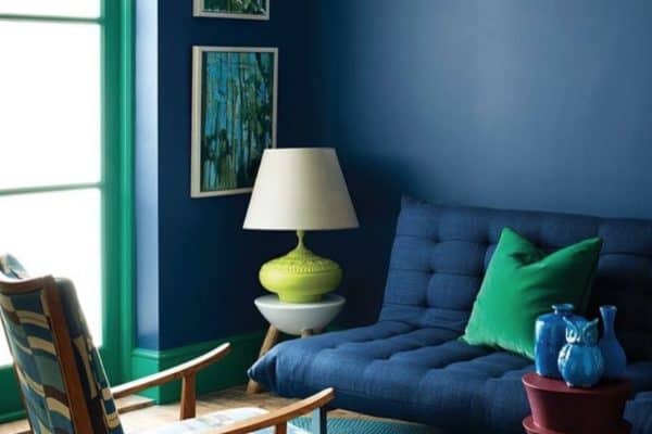 How lovely mixing the teal with petrol blue. And the fabric of the chair is truly the inspiration behind this room. ?plasconspaces